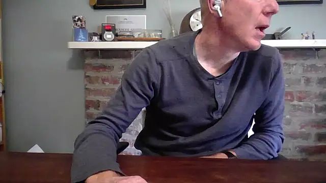 Snapshot of jiggy77777 chatting on 12-22-24, 10:25 jiggy77777 online show from 12-22-24, 10:25