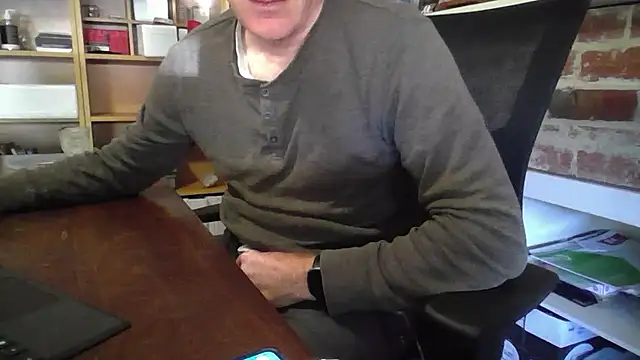 Snapshot of jiggy77777 chatting on 01-16-25, 11:37 jiggy77777 online show from 01-16-25, 11:37