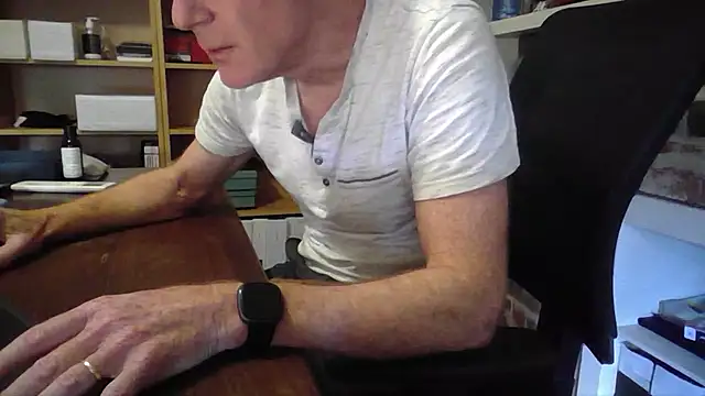 Snapshot of jiggy77777 chatting on 01-22-25, 03:31 jiggy77777 online show from 01-22-25, 03:31