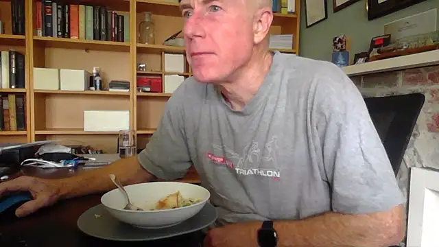 Snapshot of jiggy77777 chatting on 02-18-25, 03:21 jiggy77777 online show from 02-18-25, 03:21