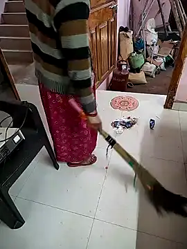 Snapshot of COUPLLE_VILLAGE chatting on 01-13-25, 03:45 COUPLLE VILLAGE online show from 01-13-25, 03:45