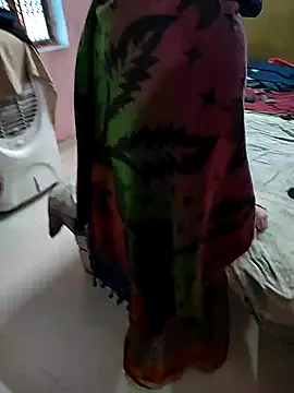 Snapshot of COUPLLE_VILLAGE chatting on 01-13-25, 10:47 COUPLLE VILLAGE online show from 01-13-25, 10:47