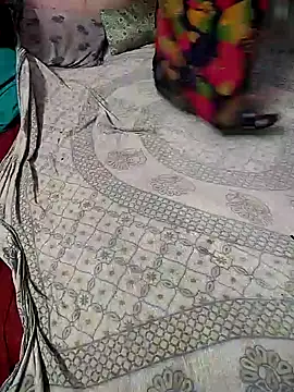 Snapshot of COUPLLE_VILLAGE chatting on 01-15-25, 03:54 COUPLLE VILLAGE online show from 01-15-25, 03:54