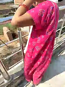 Snapshot of COUPLLE_VILLAGE chatting on 02-04-25, 07:51 COUPLLE VILLAGE online show from 02-04-25, 07:51