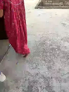 Snapshot of COUPLLE_VILLAGE chatting on 02-04-25, 10:54 COUPLLE VILLAGE online show from 02-04-25, 10:54