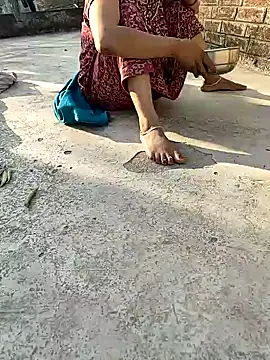 Snapshot of COUPLLE_VILLAGE chatting on 02-06-25, 10:48 COUPLLE VILLAGE online show from 02-06-25, 10:48