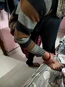 Snapshot of COUPLLE_VILLAGE chatting on 02-12-25, 03:40 COUPLLE VILLAGE online show from 02-12-25, 03:40