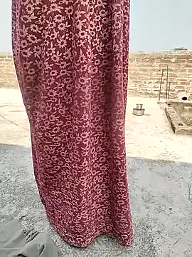 Snapshot of COUPLLE_VILLAGE chatting on 02-19-25, 06:55 COUPLLE VILLAGE online show from 02-19-25, 06:55