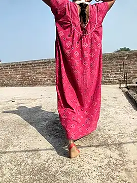 Snapshot of COUPLLE_VILLAGE chatting on 02-23-25, 04:17 COUPLLE VILLAGE online show from 02-23-25, 04:17