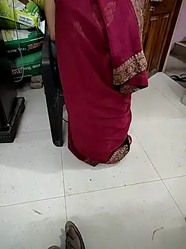 Snapshot of COUPLLE_VILLAGE chatting on 02-27-25, 03:25 COUPLLE VILLAGE online show from 02-27-25, 03:25