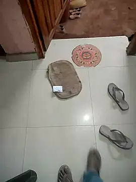 Snapshot of COUPLLE_VILLAGE chatting on 03-04-25, 10:35 COUPLLE VILLAGE online show from 03-04-25, 10:35