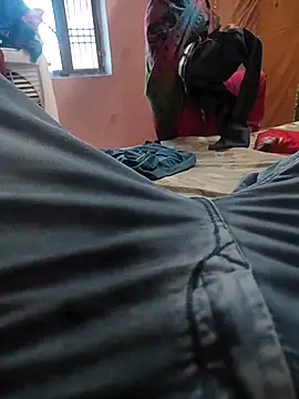 Snapshot of COUPLLE_VILLAGE chatting on 03-05-25, 03:40 COUPLLE VILLAGE online show from 03-05-25, 03:40