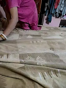 Snapshot of COUPLLE_VILLAGE chatting on 10-18-25, 02:14 COUPLLE VILLAGE online show from 10-18-25, 02:14