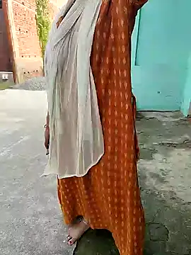 Snapshot of COUPLLE_VILLAGE chatting on 10-25-25, 02:41 COUPLLE VILLAGE online show from 10-25-25, 02:41