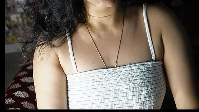 -AyeshaSinghania- online show from 03-11-25, 04:18