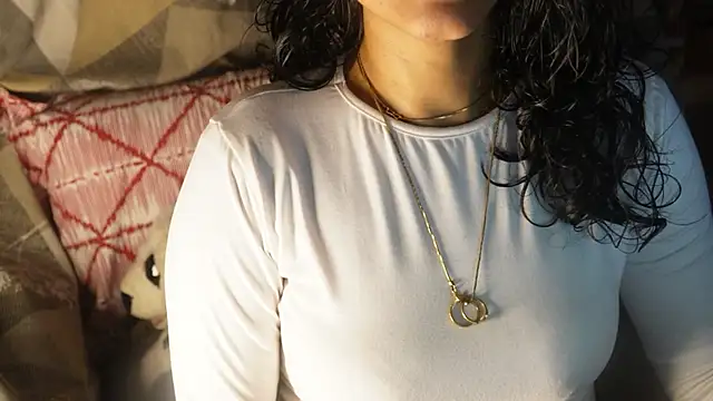 -AyeshaSinghania- online show from 10-01-25, 09:59