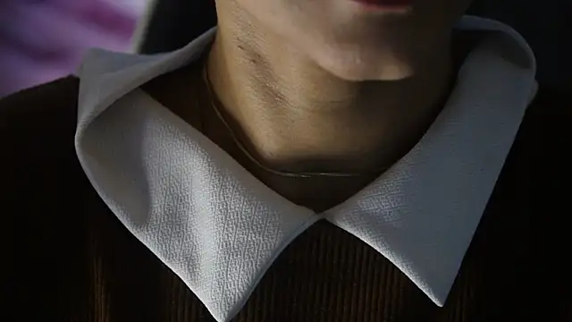 -AyeshaSinghania- online show from 12-22-25, 12:02