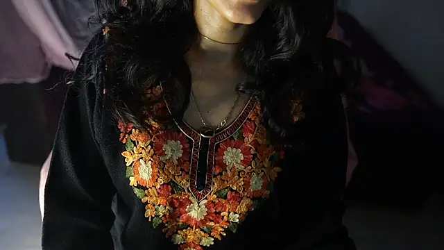 -AyeshaSinghania- online show from 02-07-26, 06:39