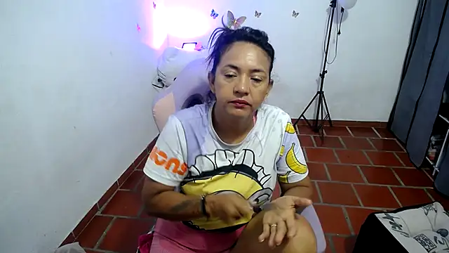 daleska ayala 1 online show from 04-28-26, 10:53