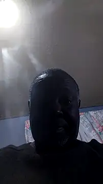 Snapshot of macnificent1fr chatting on 11-28-25, 01:52 macnificent1fr online show from 11-28-25, 01:52