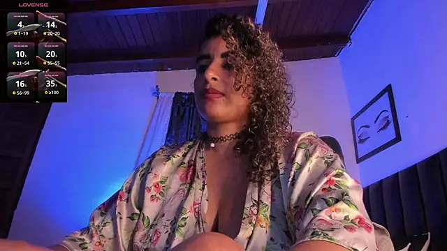 Snapshot of Alizon_1 chatting on 02-18-25, 02:16 Alizon 1 online show from 02-18-25, 02:16