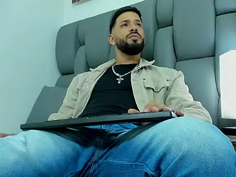 Thiagogomez online show from 03-13-26, 07:42