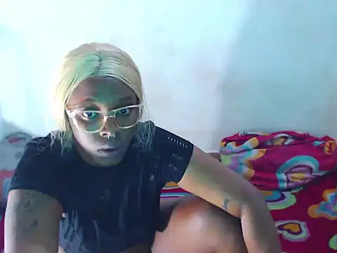 Snapshot of The_wickles_4443 chatting on 01-02-25, 11:49 The wickles 4443 online show from 01-02-25, 11:49