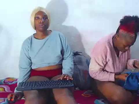 Snapshot of The_wickles_4443 chatting on 01-18-25, 06:45 The wickles 4443 online show from 01-18-25, 06:45