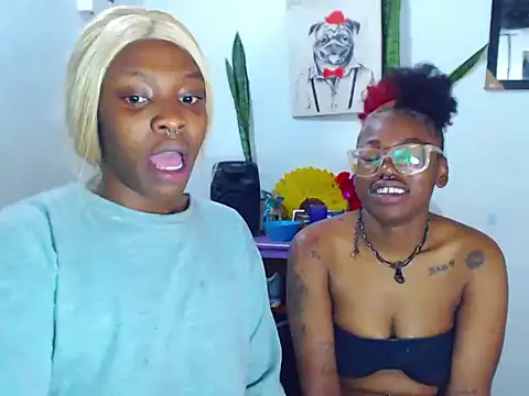 Snapshot of The_wickles_4443 chatting on 01-24-25, 12:31 The wickles 4443 online show from 01-24-25, 12:31