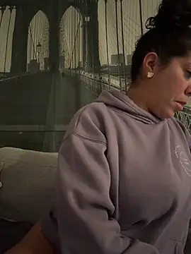 Bigbuttbrooklynn online show from 04-07-26, 06:03