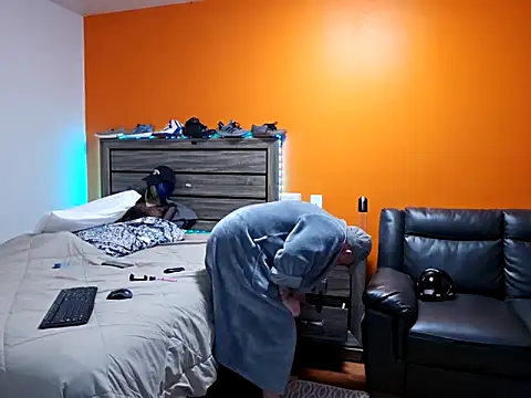 Hydro-Blastz online show from 02-13-25, 09:41