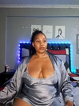 Snapshot of Toya_P chatting on 11-19-25, 07:36 Toya P online show from 11-19-25, 07:36