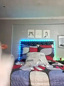 Snapshot of Toya_P chatting on 11-20-25, 08:47 Toya P online show from 11-20-25, 08:47