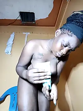 Snapshot of booty_big chatting on 09-10-25, 01:33 booty big online show from 09-10-25, 01:33