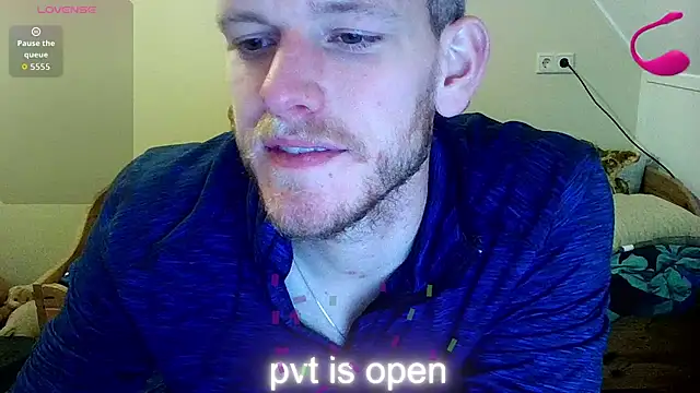 Snapshot of Love_Bert chatting on 10-31-25, 09:16 Love Bert online show from 10-31-25, 09:16