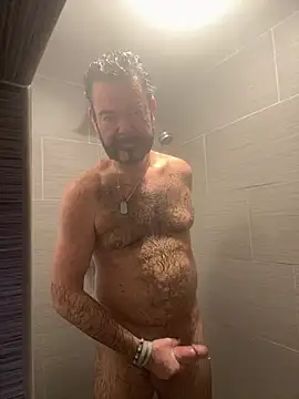 Snapshot of NYCLeatherBoi chatting on 12-25-24, 03:38 NYCLeatherBoi online show from 12-25-24, 03:38