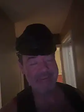 Snapshot of NYCLeatherBoi chatting on 01-24-25, 02:07 NYCLeatherBoi online show from 01-24-25, 02:07