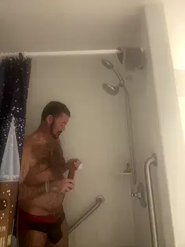 Snapshot of NYCLeatherBoi chatting on 12-23-25, 02:31 NYCLeatherBoi online show from 12-23-25, 02:31