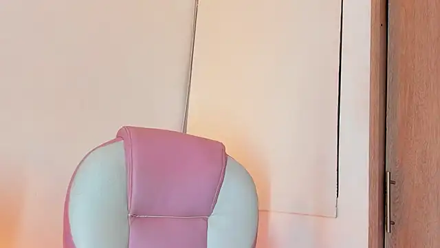 Snapshot of AnastaciaBlake chatting on 12-21-24, 07:03 AnastaciaBlake online show from 12-21-24, 07:03