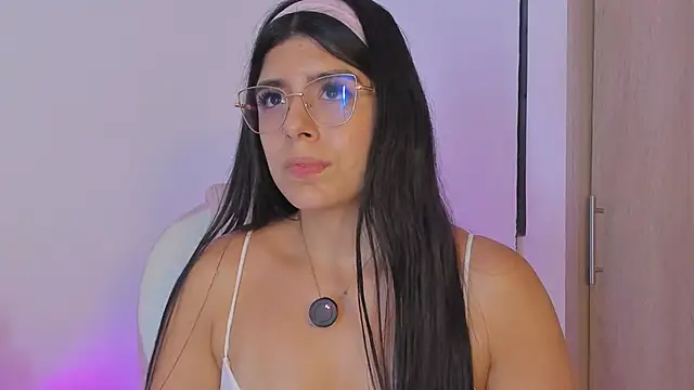 Snapshot of AnastaciaBlake chatting on 11-06-25, 05:52 AnastaciaBlake online show from 11-06-25, 05:52