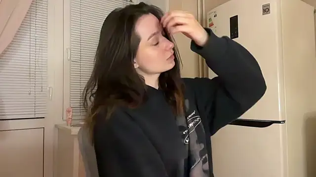  liatris  online show from 10-03-25, 03:42