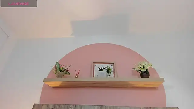 roseliam25 online show from 12-12-24, 10:42