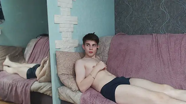 Student Oliver online show from 02-22-25, 09:04