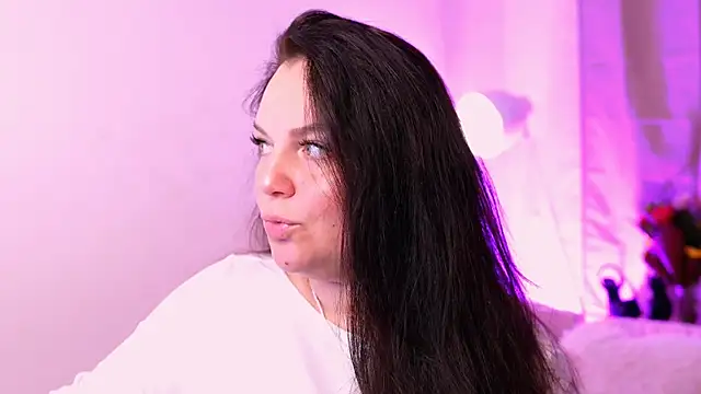 Snapshot of ameliaminkx chatting on 10-29-25, 04:04 ameliaminkx online show from 10-29-25, 04:04