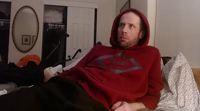 Snapshot of HandsumHungDaddy chatting on 02-02-25, 12:24 HandsumHungDaddy online show from 02-02-25, 12:24