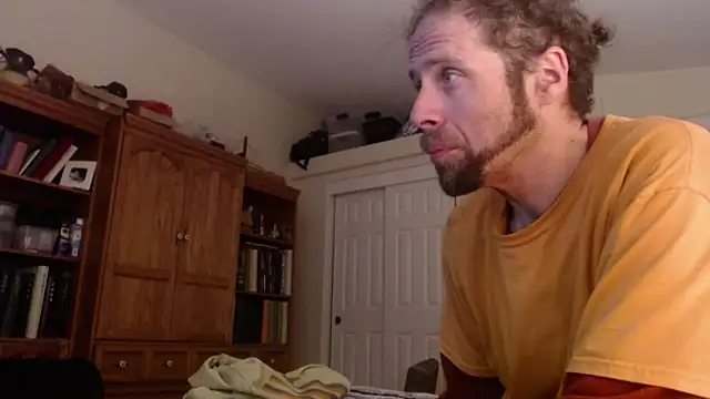 Snapshot of HandsumHungDaddy chatting on 03-09-25, 03:01 HandsumHungDaddy online show from 03-09-25, 03:01