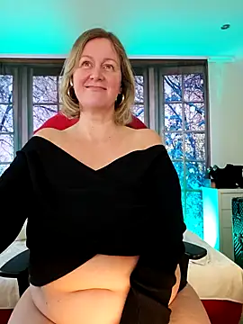 Snapshot of MarleneBloem chatting on 01-27-25, 03:07 MarleneBloem online show from 01-27-25, 03:07