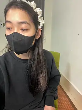 Snapshot of DA-EUN chatting on 03-02-25, 08:48 DA-EUN online show from 03-02-25, 08:48