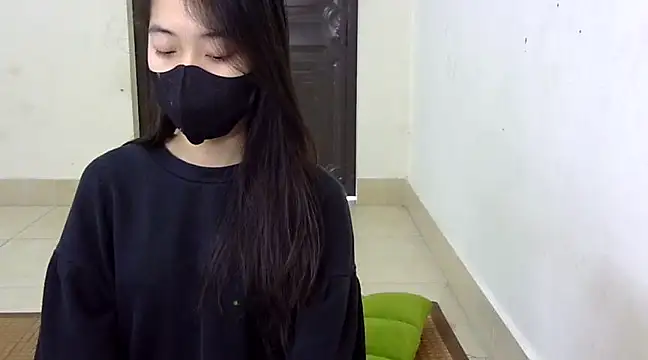 Snapshot of DA-EUN chatting on 03-21-25, 09:12 DA-EUN online show from 03-21-25, 09:12