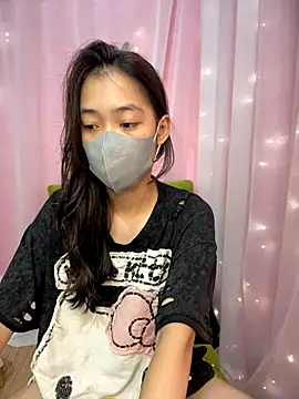 Snapshot of DA-EUN chatting on 09-15-25, 04:01 DA-EUN online show from 09-15-25, 04:01